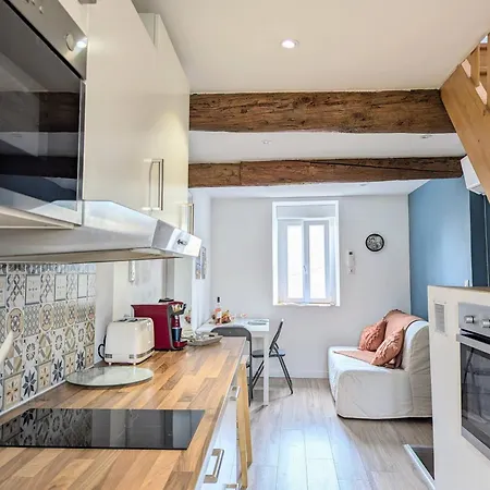 Apartamento Duplex Clim Nîmes